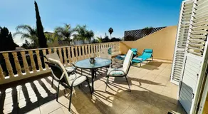 Sea View Family Apartment with Pool - Image 4
