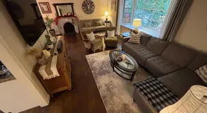 Vintage Pines Guest House - Image 2