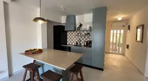 Steps to beach 3 Bedrooms 2 Bathrooms 2 Kitchens with a Terrace - 2 Parking spots - Sea View - Image 5
