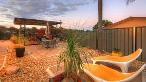 Twin Swans Motel - Image 3