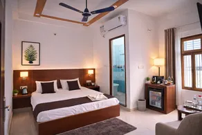 Ahem Palace Home Stay - Image 2