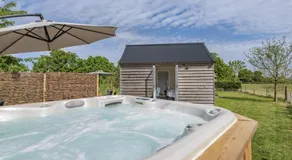 The Warren by Plush Huts - Image 4