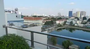 Green Hotel - Image 3