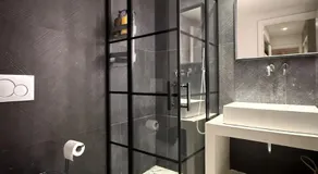 2 Bedroom 2 Bath Modern Apartment 9min from Metro Station - Image 2