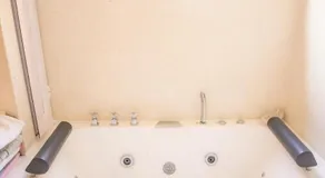 Villa Simone: Sunlit Beach Getaway w/ Pool + WIFI - Image 4