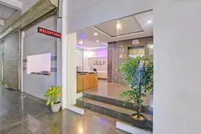 Collection O EXPRESS SUITES - Image 2
