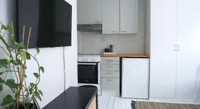 Wooden house studio with shared garden - Image 3