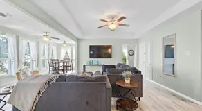 Stunning bayfront home with spacious deck and incredible Galveston Bay views - Image 3