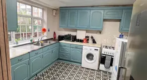 London E2 Rooms - Image 2