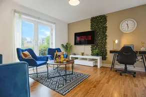 Stylish 2 Bedroom Flat • Free Parking • Balcony • Sky TV • Fast WiFi • Yoko property - Image 4