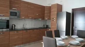 The Premier Suite - Fully Airconditioned - Ample Parking - Image 2