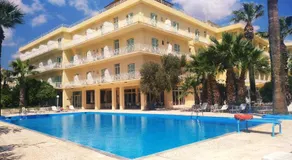 Nireus Hotel - Image 5