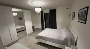 Stylish 3 Bedroom Apartment in Saint Paul Bay - Image 2