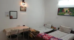 SOLAN HOSTELz - Image 2