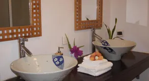 Vanylle Lodge - Image 2