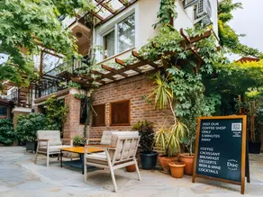 Ten Apart Hotel - Image 4