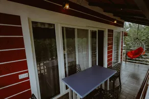 MOUNTAIN PEAK RESORT - Image 2