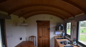 Forton House Shepherd's Huts - Image 3