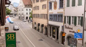 Stylish Apartment in the Heart of Zug by Airhome - Image 5