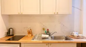 Candy Cafe Apartment - Image 2