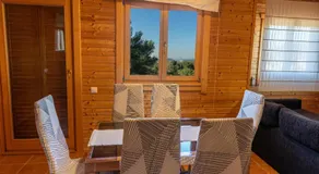 Chalet 'Casa de Madera' mit Bergblick, Garten, A/C, Pool & WLAN - Image 3