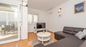 Enna house with private jacuzzi - Image 2