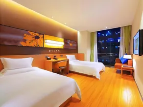 IU Hotel Tianjin Xianshuigu National Exhibition Center Yuntan University Town - Image 2