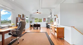 Central Oceanview Modern Cozy 3 Bed House - Image 2