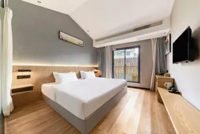 L Hotel (Hongya Central Food Plaza Branch) - Image 2