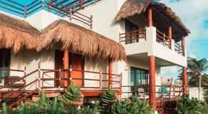 Villa with ocean view, pool, restaurant and rooftop - Image 4