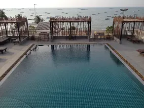 Pattaya Centre Hotel - Image 1