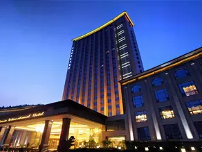 Phoenix International Hotel - Image 3