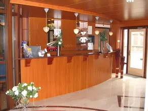 SuyderSee Hotel - Image 5