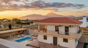 SandShine Luxury Villa - Image 3