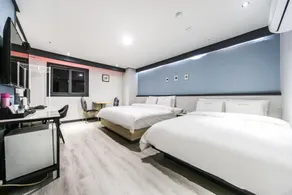 Changwon Sangnamdong The View Hotel - Image 2