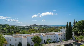 Vistas espectaculares en La Quinta Suites cerca de Puerto Banús - Image 5
