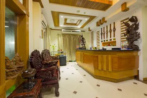 Ten Mile Hotel - Image 2