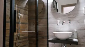 Hotel Vienna - Image 2