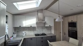 6 Berth Caravan - Holiday Village Burnham-on-Sea - Image 4