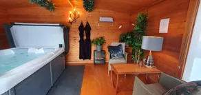 Cader en suite at Pen Y Coed Hall exclusive Luxury Hot Tub - Image 5