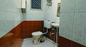 ComfortnSafeStays - Image 2