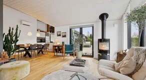New Holiday Home Close To The Beach - Image 2