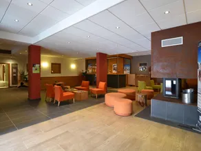 Modern apartment near the ski lift in an authentic village - Image 5