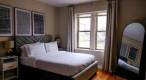 Sleeps 26 • Modern Multi-Unit • Gym • Workspaces - Image 2