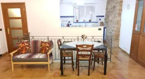 MyAssisiSuite - All'Ombra di Santa Chiara - Dimora Storica in Pietra Antica, Idromassaggio - Un Unico Spazio di 140mq - 3 camere, Doppi Servizi, 8 posti - Accoglienza e Check Live - Mówimy po polsku - Image 4