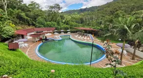 Hotel y termales Las Heliconias - Image 4