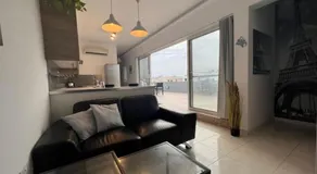 Penthouse with Immense Outdoor Area - Image 2