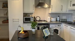 Alices’s Beachside Haven - Image 2