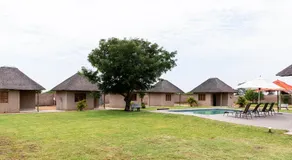 In The Bush Farm Lodge - Image 4