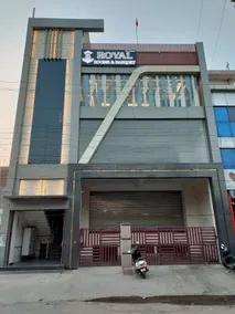 Royal Rooms and Banquet - Image 4